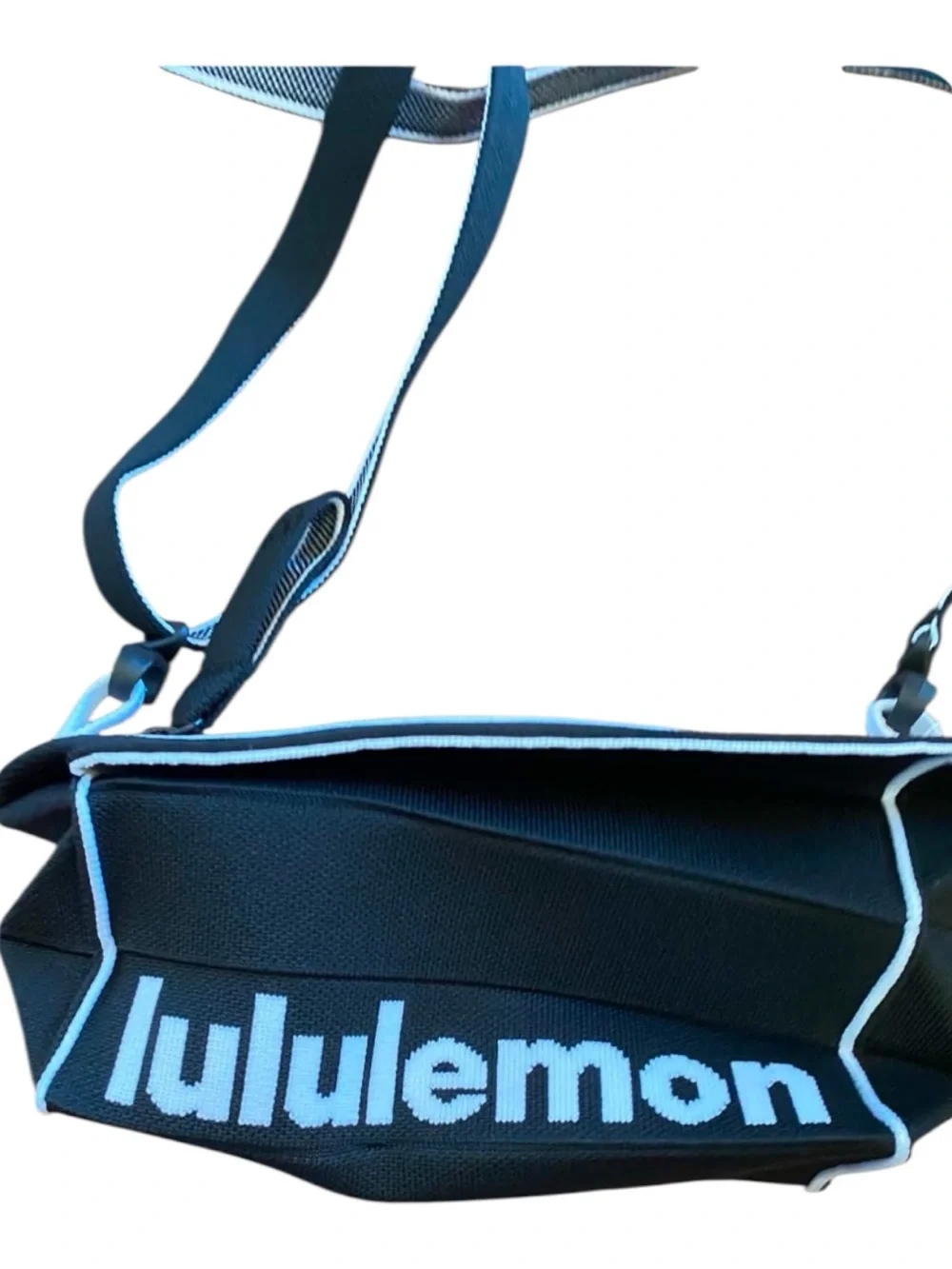 NWT Lululemon Fold It Hold It Crossbody BLACK/WHITE O/S